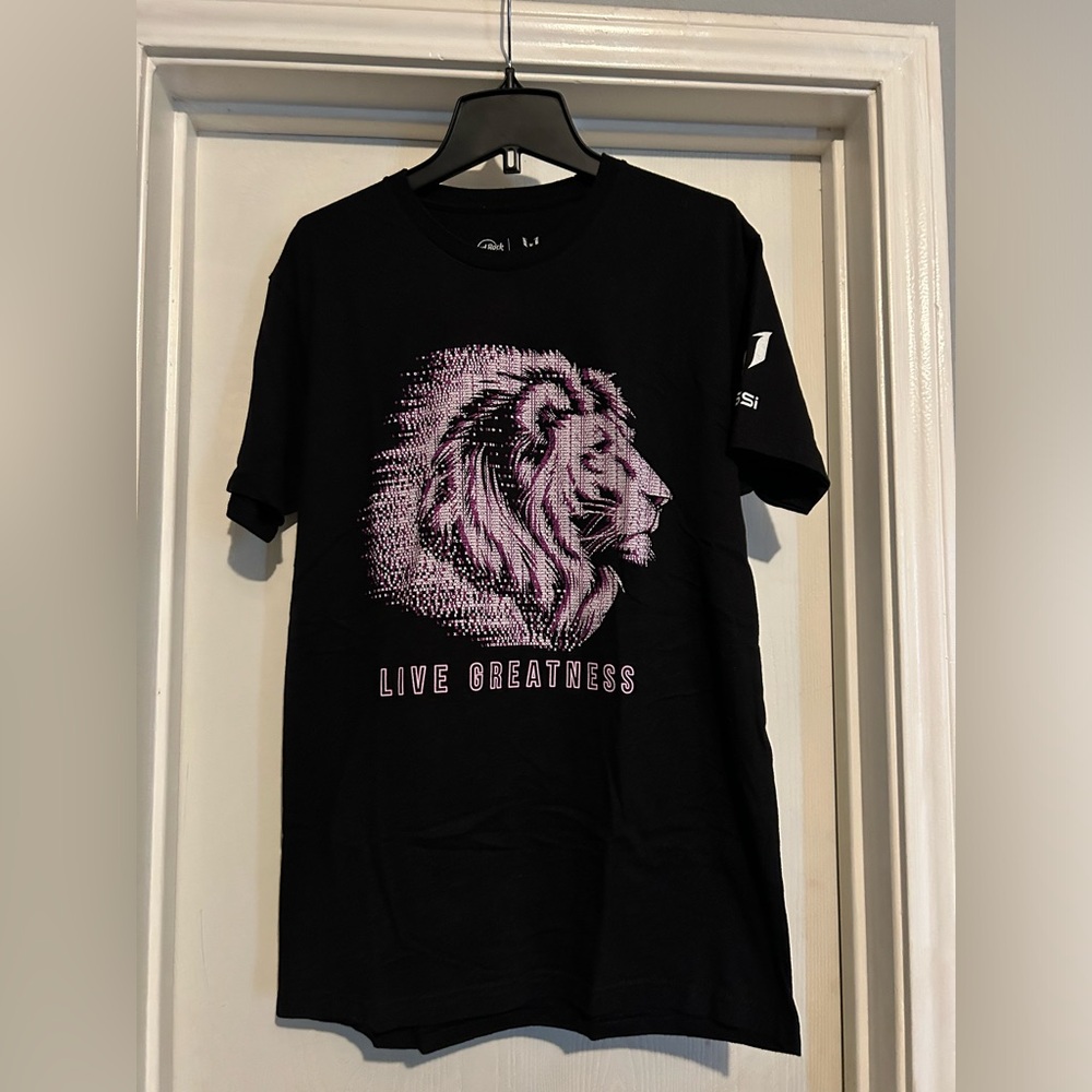 Men’s Messi hard rock 50th anniversary shirt medium